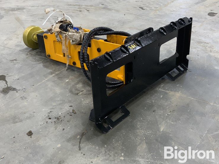 2025-giyi-d680-skid-steer-pile-hammer-(driver)-image-7