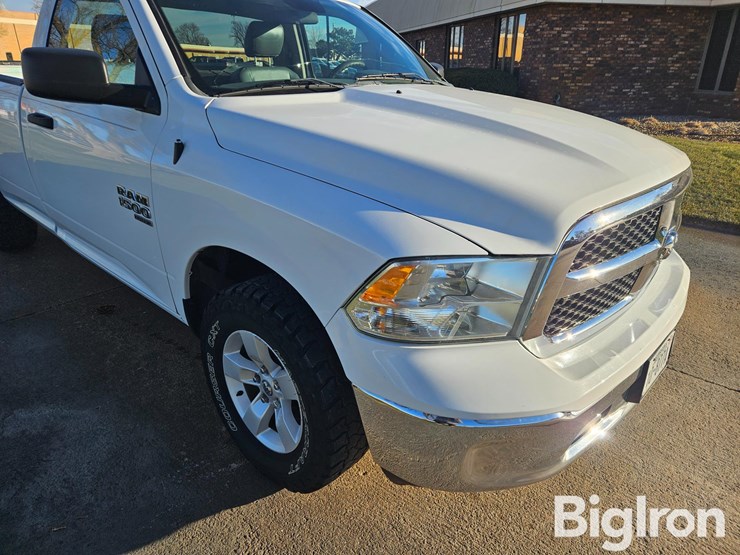 2020-dodge-1500-image-16