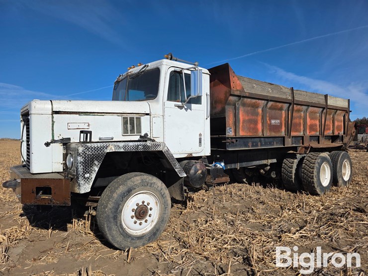 1975-international-f5070-image-1