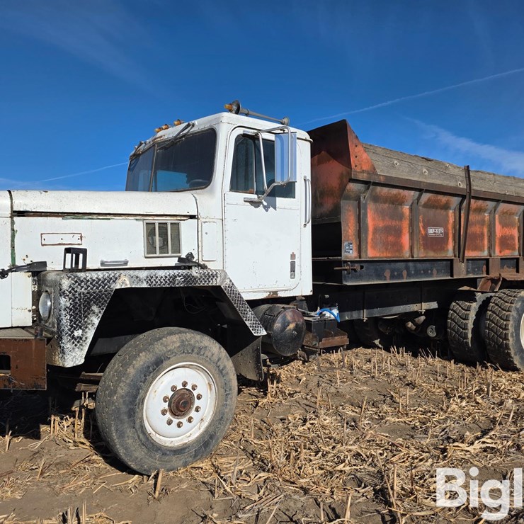 1975 INTERNATIONAL F5070