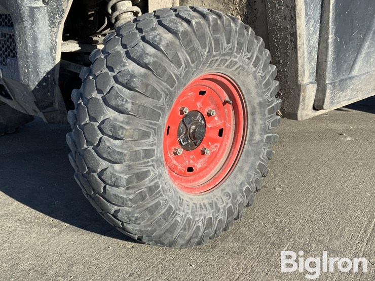 2020-bobcat-uv34-image-17