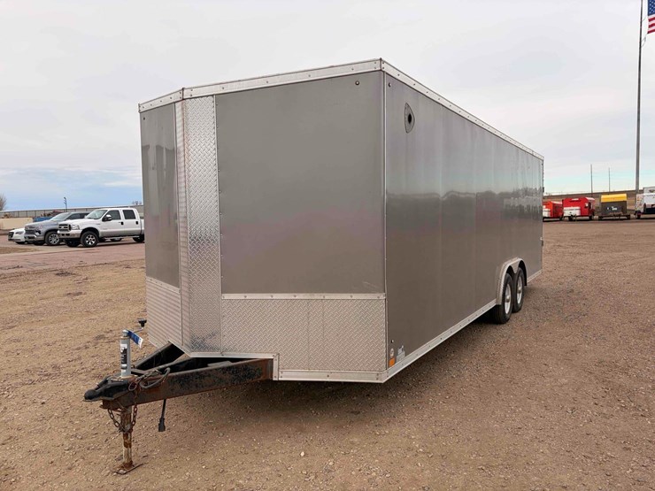 2022-dct-enclosed-trailer-image-1