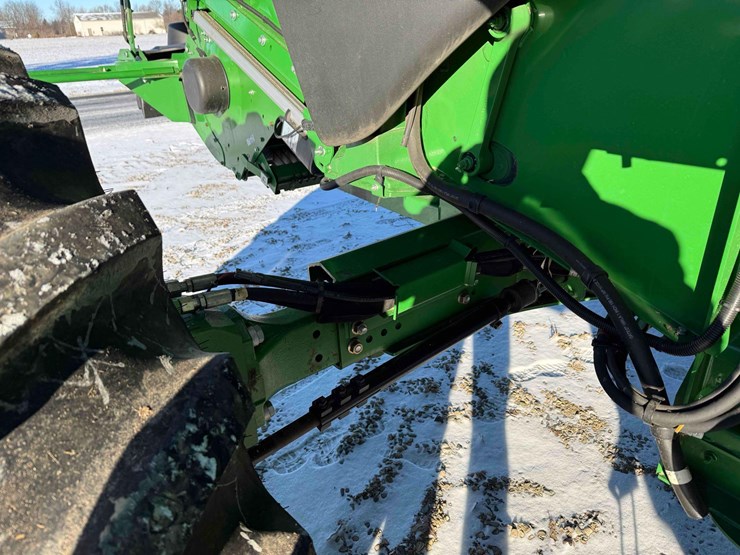 2016-john-deere-s660-image-26