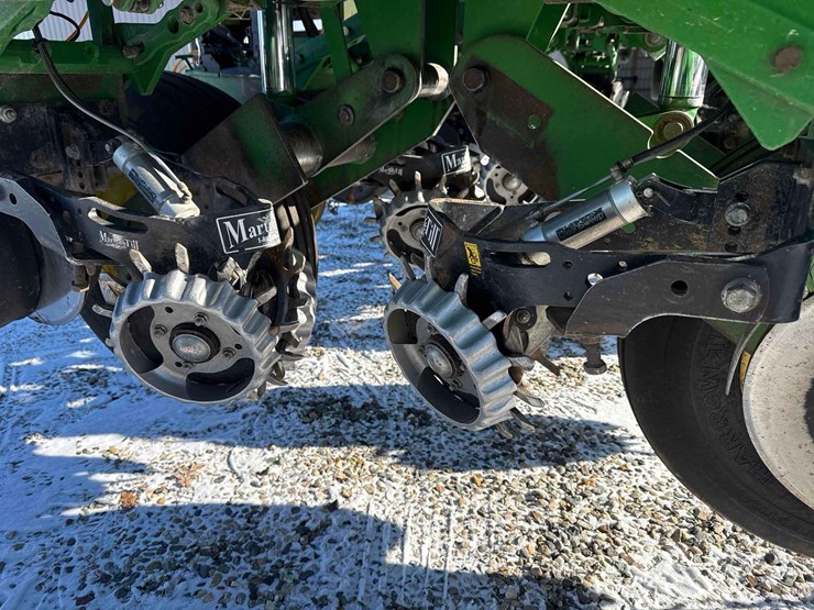 john-deere-1790-ccs-image-29