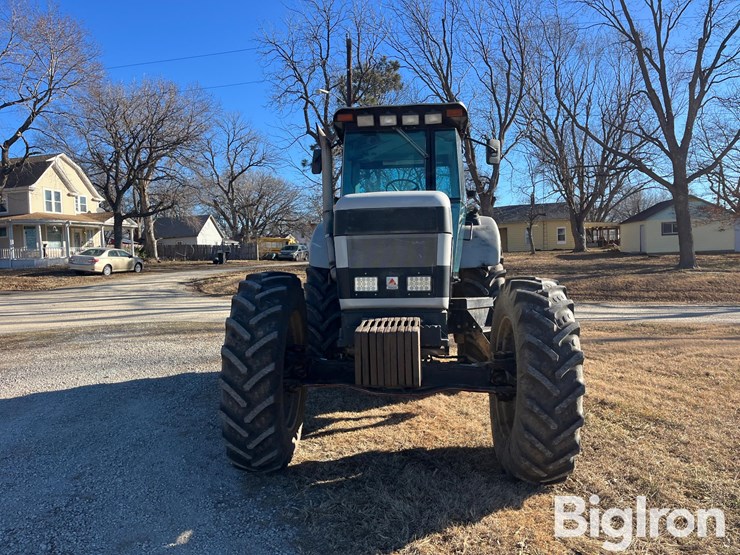1995-white-6175-mfwd-tractor-image-2