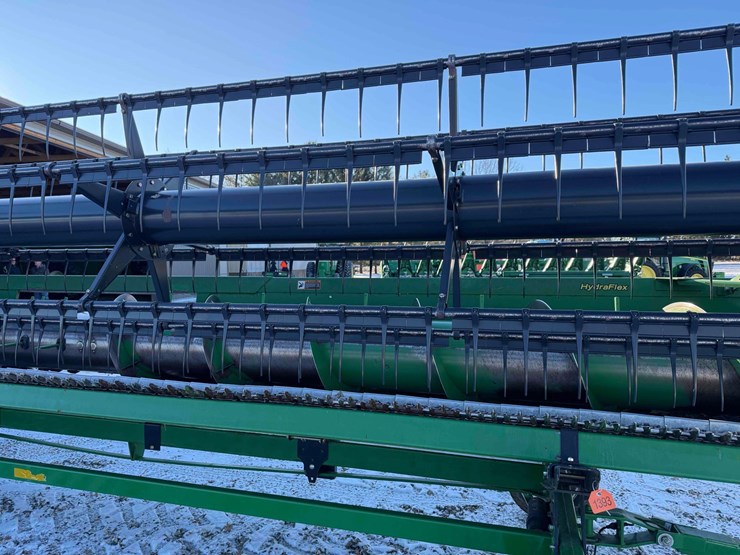 john-deere-630f-image-10