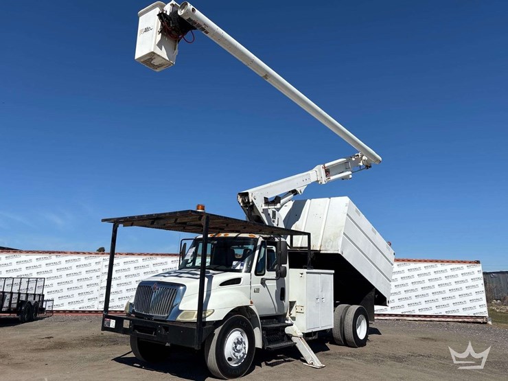 2006-international-durastar-4300-image-2