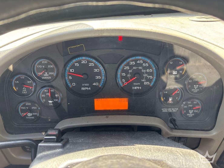 2018-international-workstar-7400-image-11