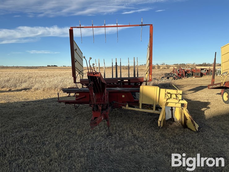 new-holland-1037-image-2