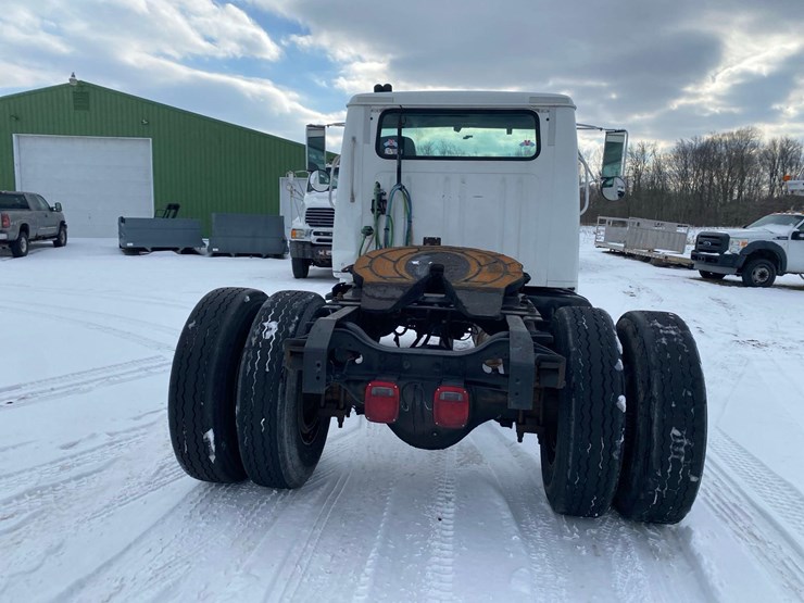 2001-case-ih-4900-image-4