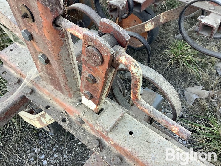 bush-hog-6r30-danish-tine-cultivator-w/scout-ii-buffalo-guidance-system-image-16