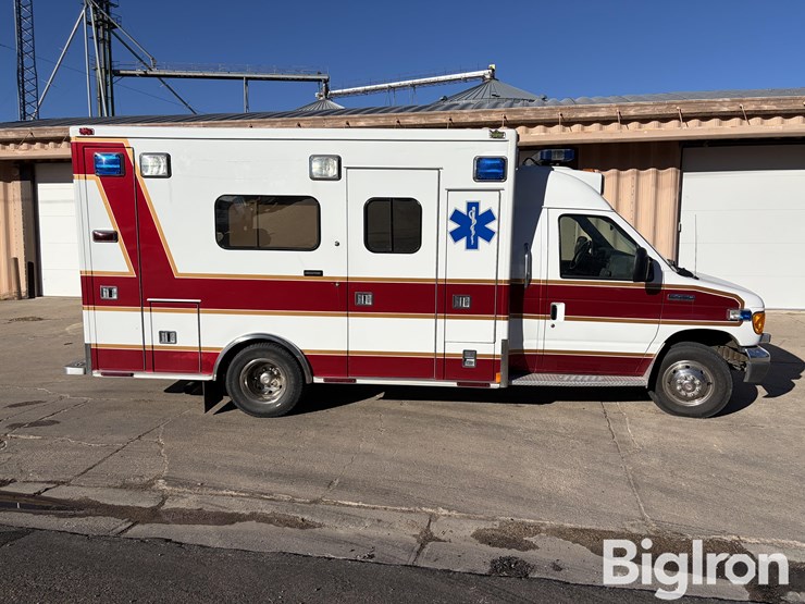 2006-ford-e450-image-4