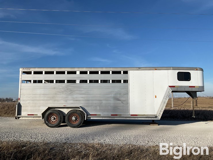 2003-exiss-vgnc-720-t-t/a-gooseneck-livestock-trailer-image-4