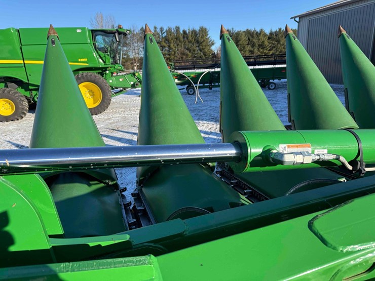 2017-john-deere-712fc-image-15