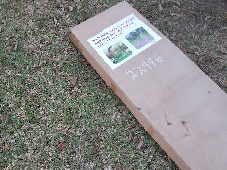 #319-•-garden-arch-trellis,-unused-image-2