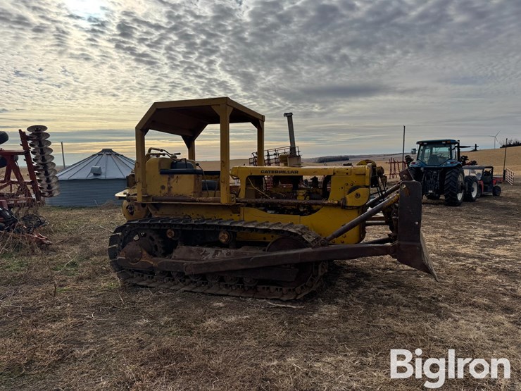 caterpillar-d6-image-4