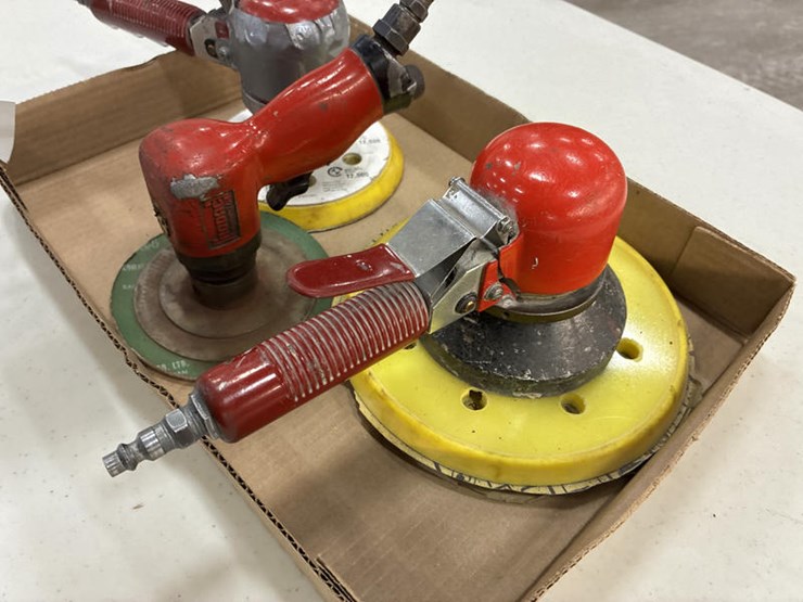 #115326-•-box-of-air-sanders-image-4