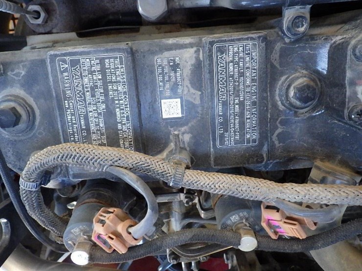 takeuchi-tb260-image-11