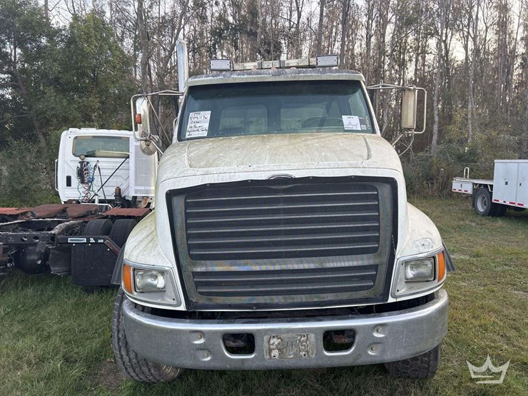 1999-sterling-l9513-image-23