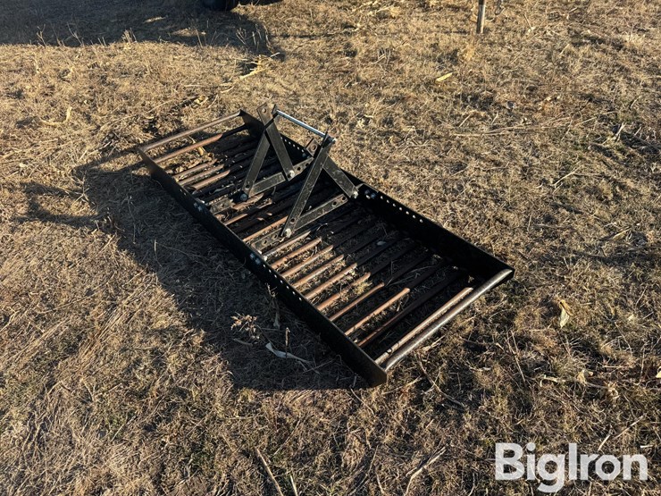 tractor-front-rock-box-image-5