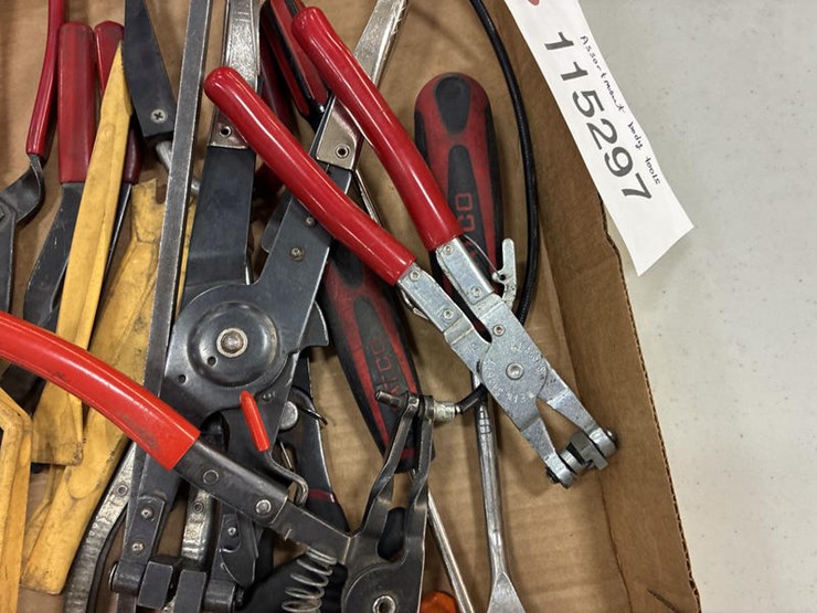 #115297-•-assortment-body-tools-image-3