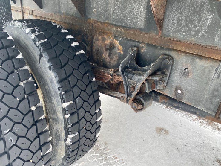 2012-ford-f650-image-16