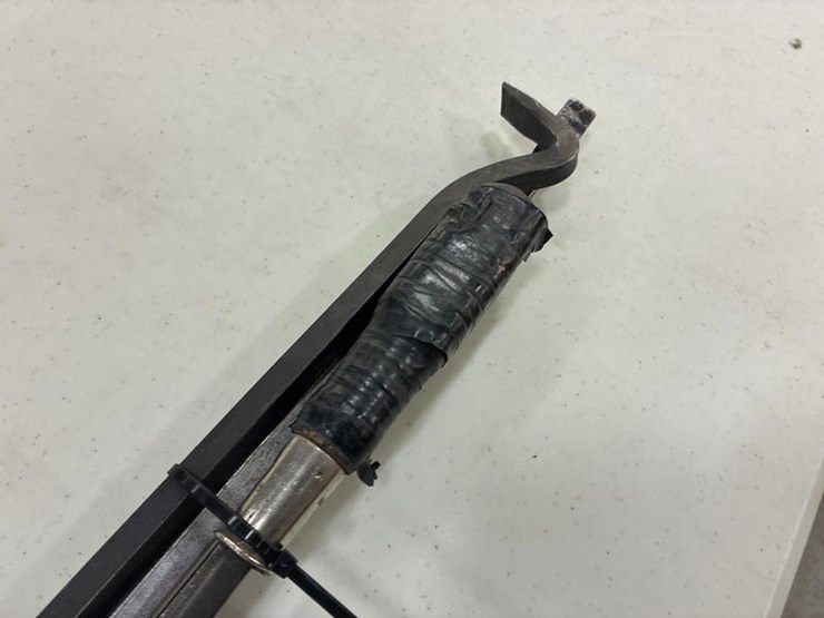 #115333-•-pry-bars-image-5