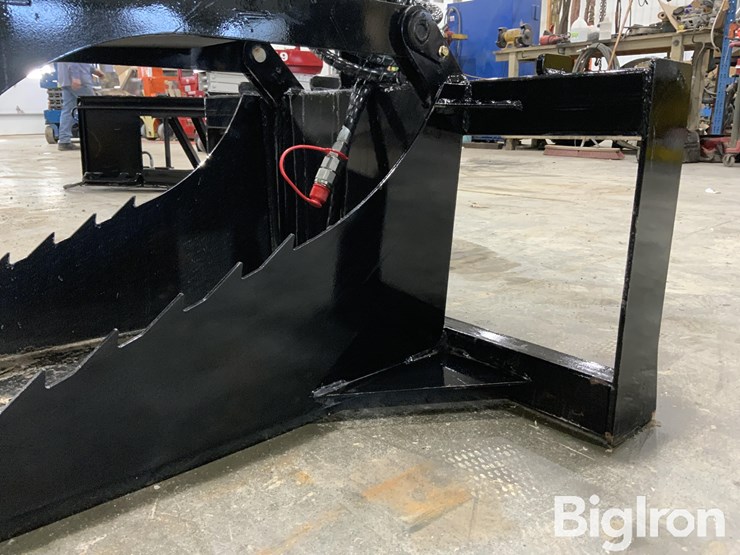 2025-giyi-sgb20-skid-steer-stump-grab-bucket-image-20