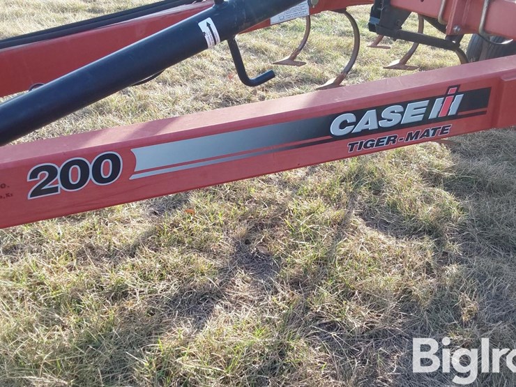 2011-case-ih-200-image-15