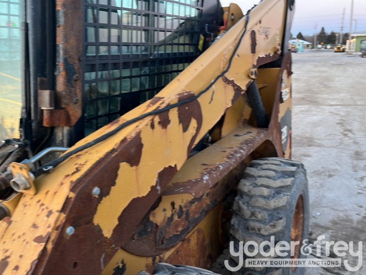 2012-caterpillar-252b3-image-15