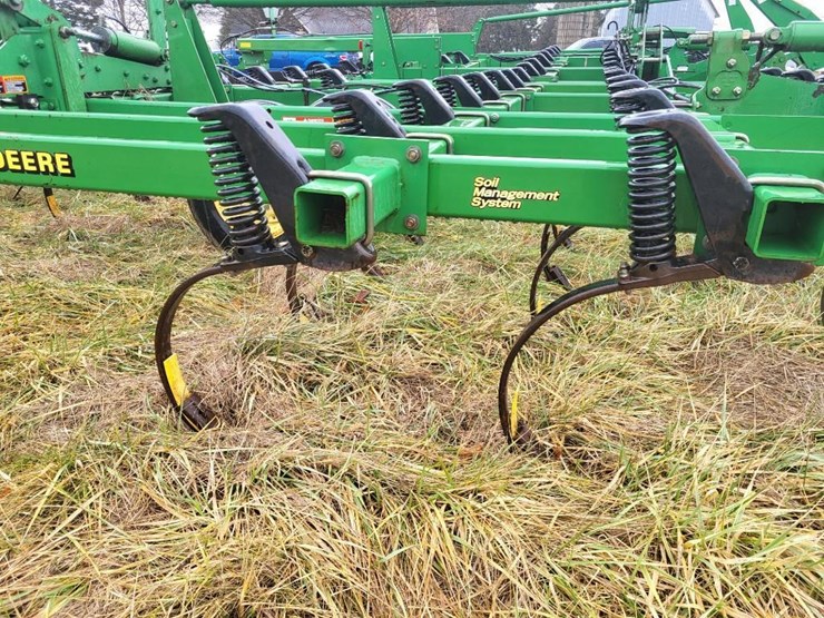 john-deere-2200-image-32