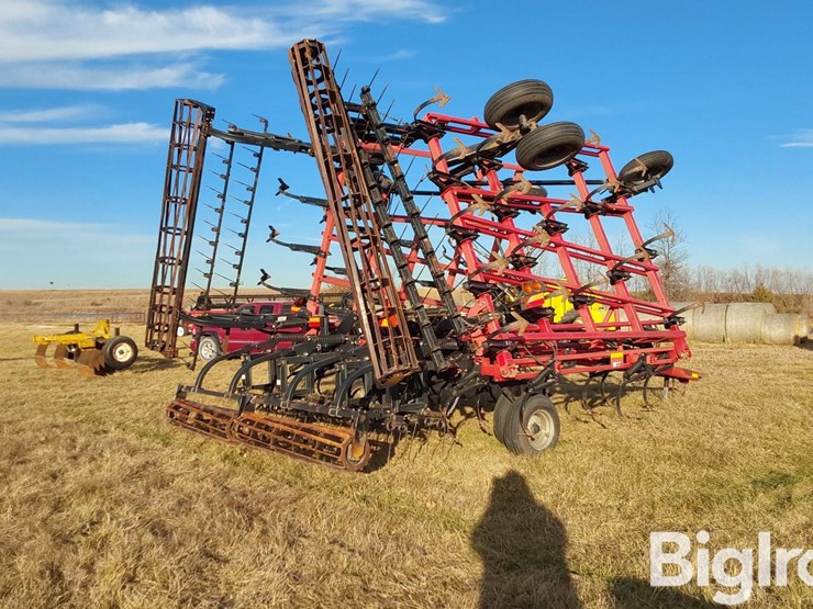 2011-case-ih-200-image-5