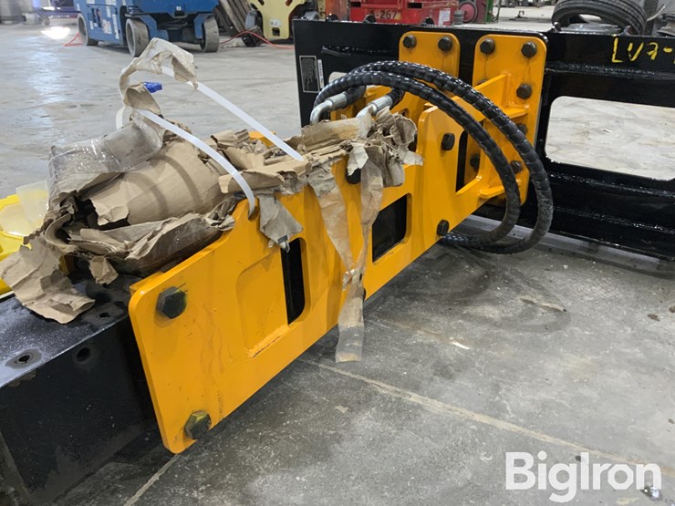 2025-giyi-d680-skid-steer-pile-hammer-(driver)-image-17