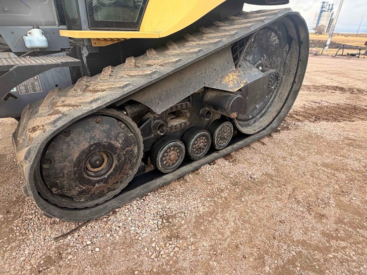 2005-challenger-55-track-tractor-image-2
