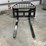 2025-giyi-60"-skid-steer-pallet-forks-&-mast-assy-image-2