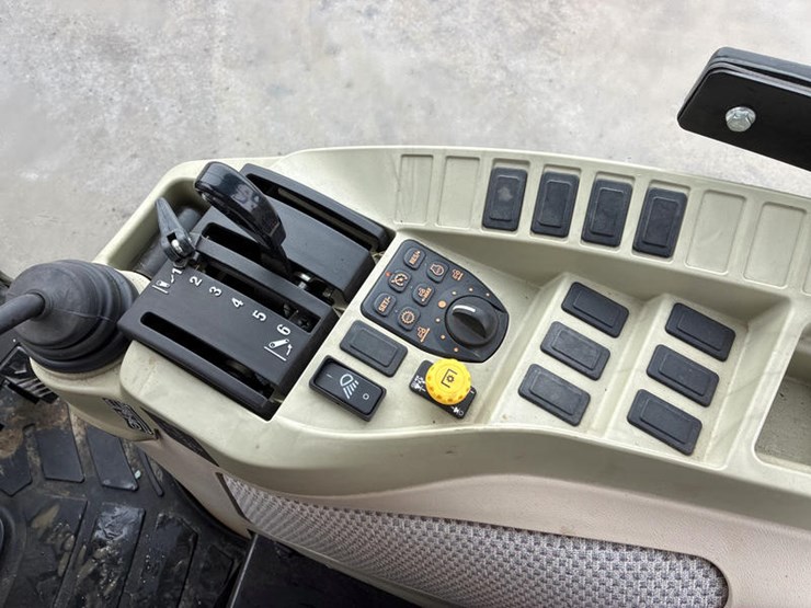 john-deere-3033r-image-59