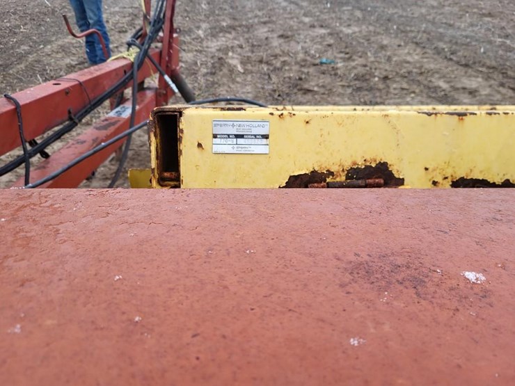 new-holland-782-image-18