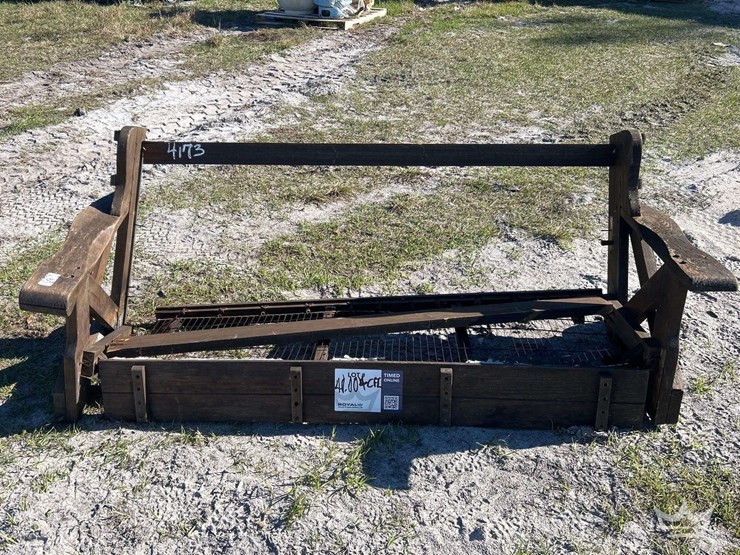 wooden-bench-image-1