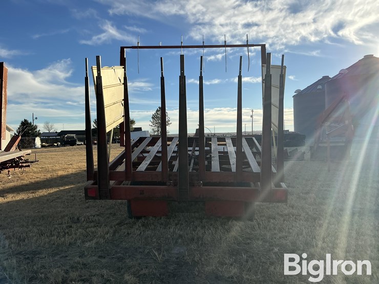 new-holland-1037-image-6