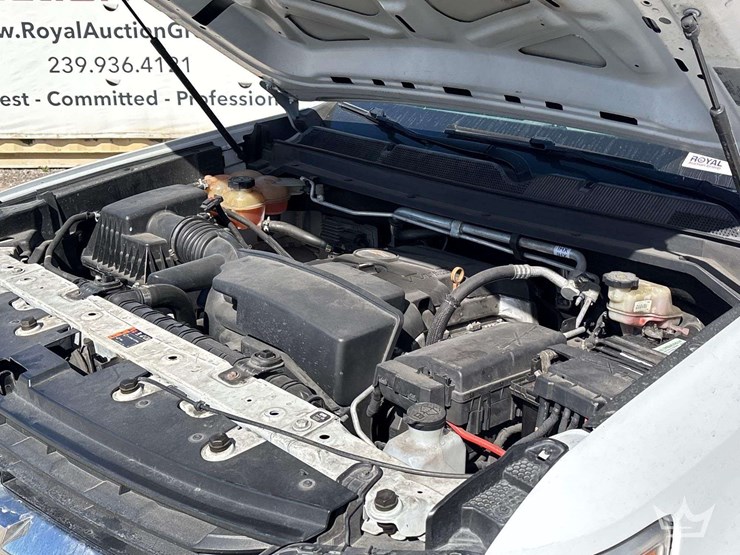 2017-chevrolet-colorado-image-15