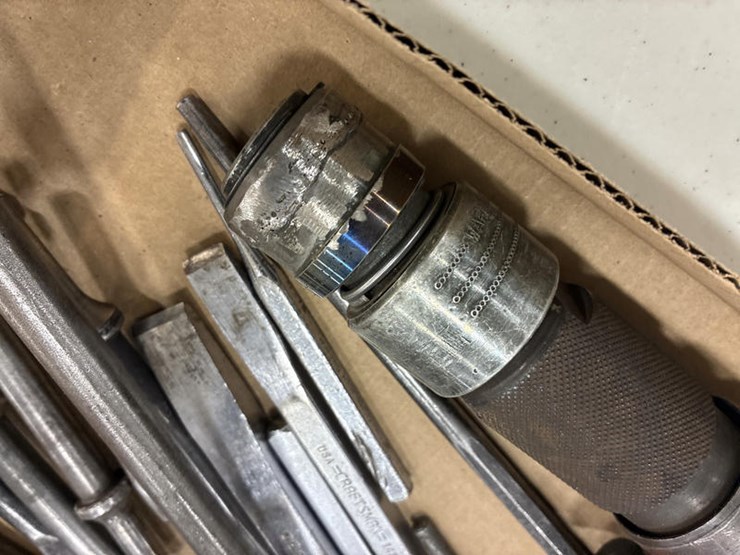 #115298-•-matco-air-hammer-w/bits-image-5