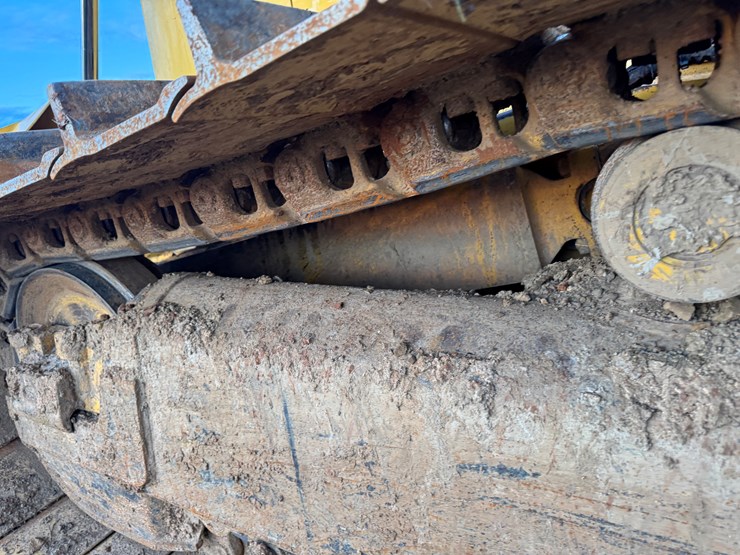 komatsu-d65px-image-65