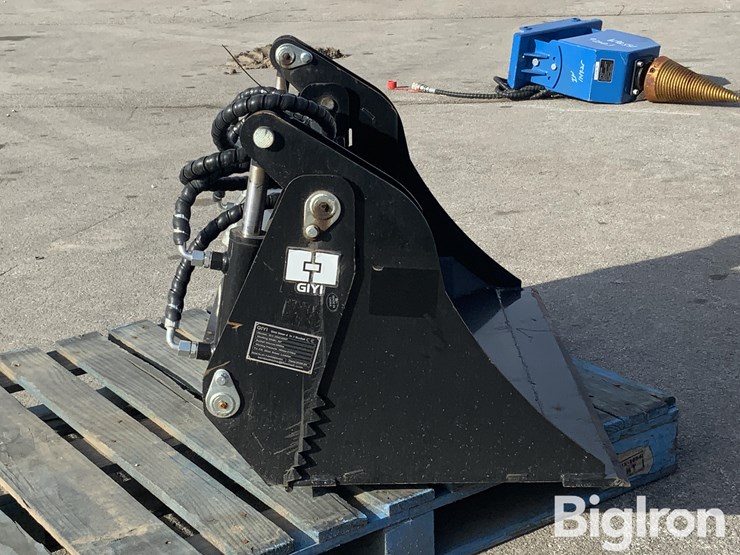 2025-giyi-gy-xkh39f-mini-skid-steer-loader-4-in-1-bucket-image-4