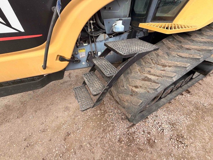 2005-challenger-55-track-tractor-image-24