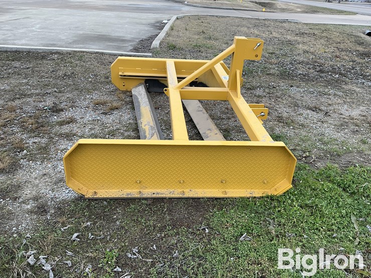 mid-america-steel-products-maga-level-3-pt-land-plane-image-4