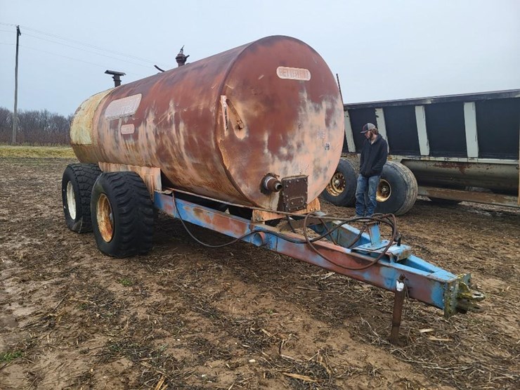 better-built-3150-tank-wagon-image-6