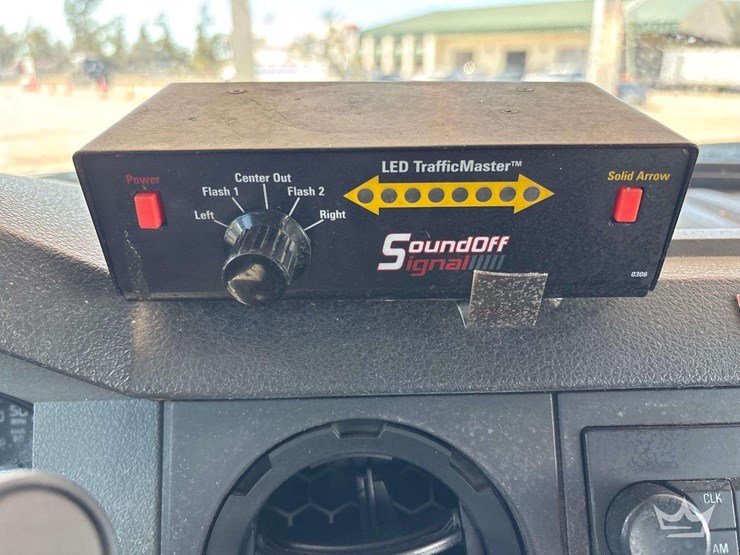 2014-ford-f550-image-13