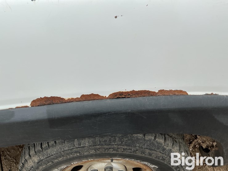 2001-chevrolet-silverado-1500-image-15