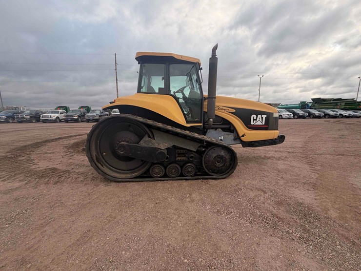 2005-challenger-55-track-tractor-image-4