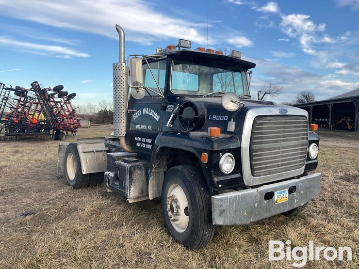 1987-ford-ln9000-image-3